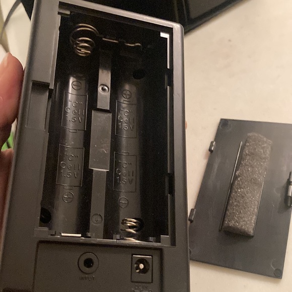 Vtg Realistic Radio Shack Minimus 0.6 Set of 2 Amplified Speakers #40-1259A - Picture 3 of 4